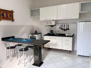 Apartamento aconchegante com ar condicionado - Frade, Angra dos Reis