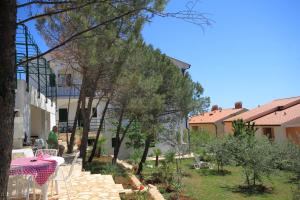 Apartments with a parking space Rabac, Labin - 7621 