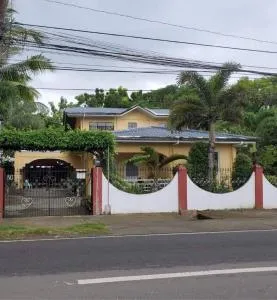 Caparas Transient House - Lucap