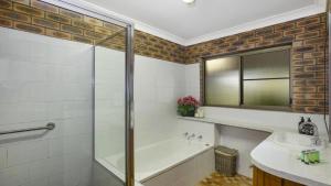 Shady Trees Barrington