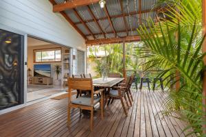 Outrigger at Boomerang Beach