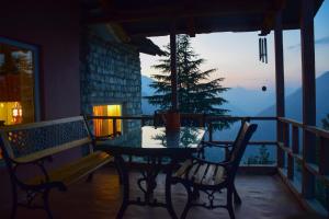 The Tirthan eagle nest, Tirthan Valley