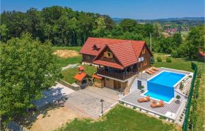 Beautiful Home In Bedenica With Wifi