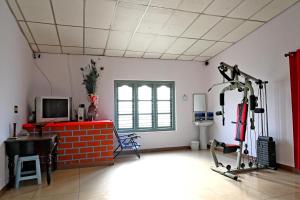 GiriDarshini Homestay - Pool, Falls, 3BH & Estate