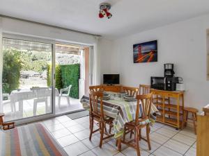 Appartement Esquièze-Sère, 3 pièces, 5 personnes - FR-1-402-37