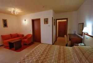 Comfort Double Room with Sea View room in Villa Segetski Dvori