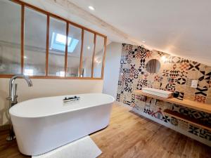 Maison très agréable et calme avec terrasse en centre ville