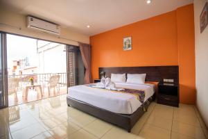 Lily Holiday hotel 百合假日酒店