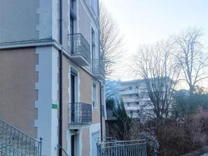 T2 lumineux, dernier étage, parking privatif à Aix-les-Bains - FR-1-555-42