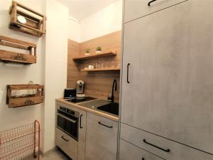 Appartements Studio decore et confortable avec balcon - Proche centre et Parc Floral, ideal pour 1-2 pers. - FR-1-555-59 : photos des chambres