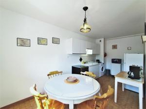 Charmant T2 lumineux avec balcon et parking à Aix-les-Bains - FR-1-555-49