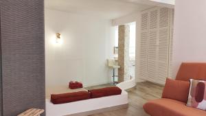 Bastia F1 type loft plein centre, calme, clim, refait à neuf et à 200m du port