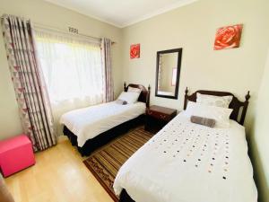 The Valley, tranquil 3 bedroom home with pool