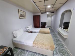 West Hotel