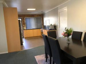 Jackie Howe Motel