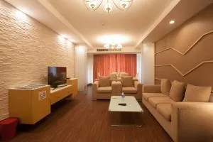 4D-Lovely 25 Bedrooms Bkk Downtownbtsmrtboat - Makkaszan