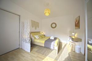 LEldorado - By BEST KEYS - Idéal Pros, Couple & Famille - 1 Chambre et 1 Canapé-Lit Convertible - Cosy & Confort - Centre Ville - Netflix & WiFi Fibre - Machine à Café Nespresso - Check-in Autonome - Parking Facile & Gratuit