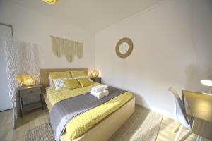 LEldorado - By BEST KEYS - Idéal Pros, Couple & Famille - 1 Chambre et 1 Canapé-Lit Convertible - Cosy & Confort - Centre Ville - Netflix & WiFi Fibre - Machine à Café Nespresso - Check-in Autonome - Parking Facile & Gratuit