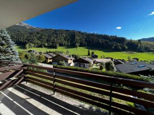 ABRICOT - Appartement dans chalet avec terrasse et vue montagnes - Garage