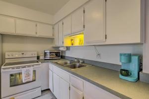 The Palms Cocoa Beach Condo Walk to Beach!