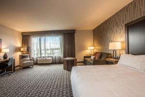 King Room - Mobility Access/Roll in Shower - Non-Smoking room in Holiday Inn Portland West - Hillsboro an IHG Hotel