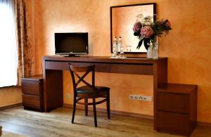 Family Room (5 Adults) room in Horchem Hotel-Restaurant-Café-Bar