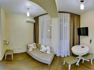 Suite room in Kompliment ApartHotel