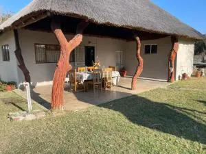 Vanross Self Catering Accommodation - Hartbeestfontein