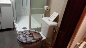 HABITACIÓN INDIVIDUAL con TV centro BILBAO