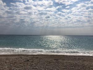 Appartements Front de mer,plage, piscine, parking : photos des chambres