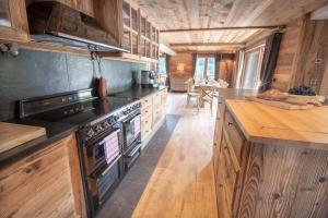 Chalets Chalet Ballenberg : photos des chambres