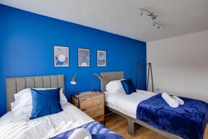 ST AUSTELL - Spacious Home, High Speed Wi-Fi, Free Parking, Garden