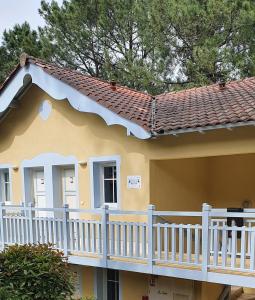 Appartement sur golf avec piscine chauffée à Lacanau-Océan