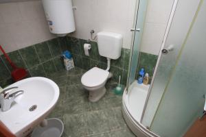 Seaside secluded apartments Cove Tvrdni Dolac, Hvar 8703