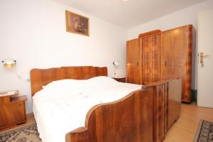 Apartments by the sea Vis - 2477