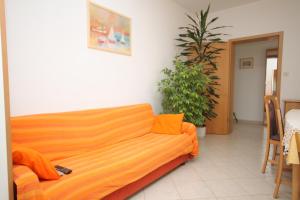 Apartments with parking space Pag - 6291