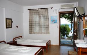 Studios Marfo Andros Greece