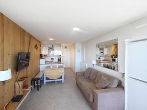 Studio rénové 45 pers, pied des pistes - FR-1-549-111