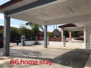 66 Semi-D Homestay