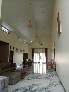express o 91708 rumah sriwijaya 12a syariah