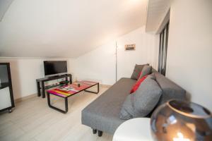 Appartements KASA CARNOT - Centre ville - Wifi & TV : photos des chambres