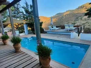 Cortijo Vacas Gordas B&B - Lújar