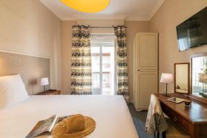 Hotels CERISE Royan - Le Grand Hotel de la Plage : photos des chambres