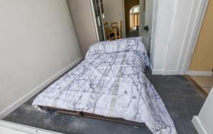 NEWTON HEATH APARTMENT -750mtrs to beach - Spacious ground floor - Sleeps 6