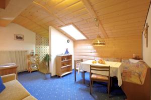 Angerle Alm Apt Rosengarten