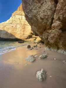 MJALVOR - APº em condomínio com piscina