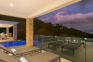 Luxury Serviced Mountain Villa in Constantia