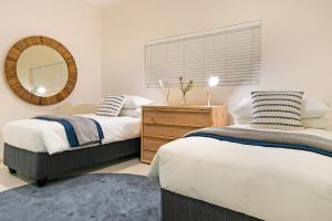 Luxury Serviced Mountain Villa in Constantia