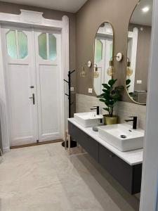 OrangeHomes Panthera Luxury Apartment