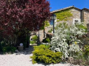 B&B / Chambres d'hotes Le Priolat des Anges aux portes des gorges du Verdon : photos des chambres